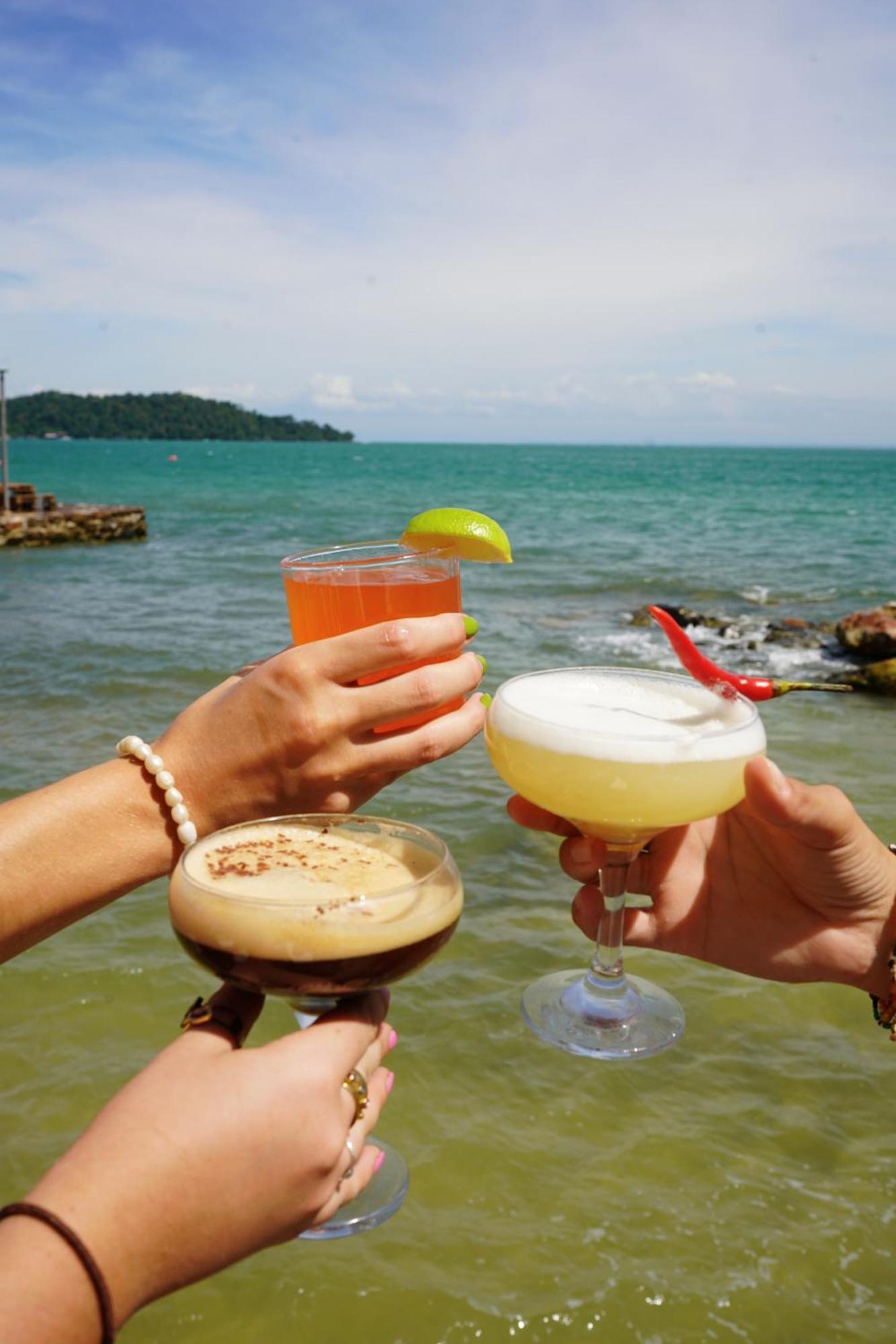 The Wavy Sailor Hotel Kaoh Touch Екстериор снимка